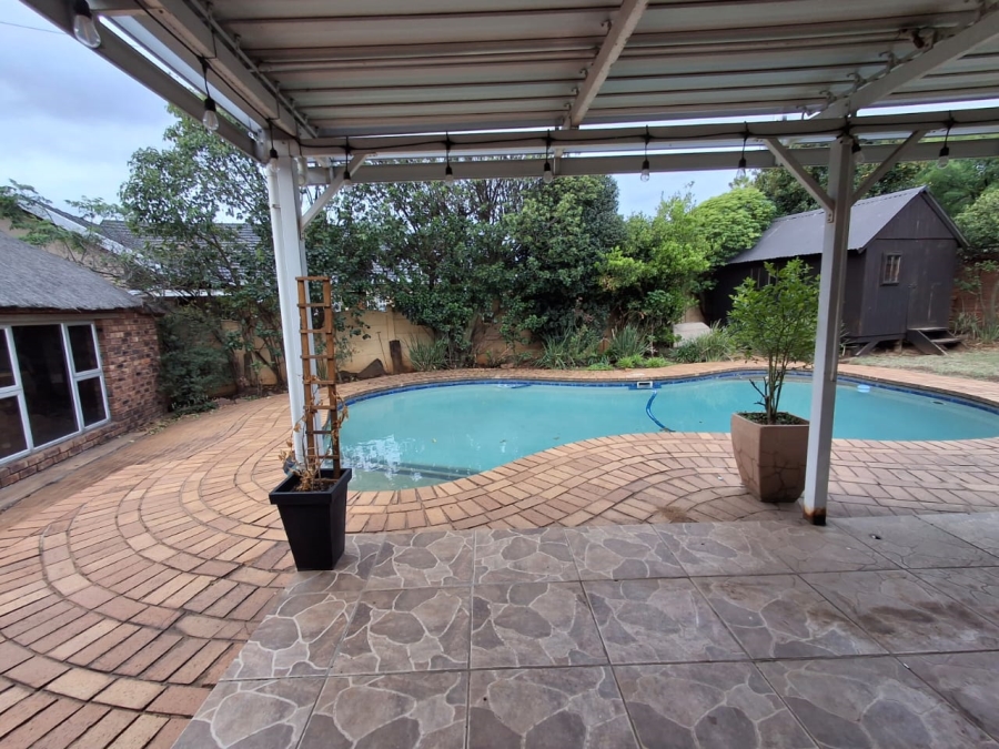 4 Bedroom Property for Sale in Dalpark Gauteng