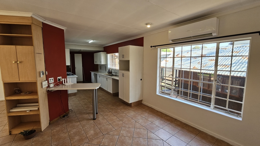 To Let 4 Bedroom Property for Rent in Moreleta Park Gauteng