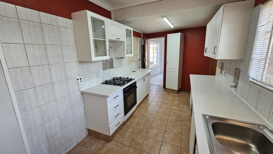 To Let 4 Bedroom Property for Rent in Moreleta Park Gauteng