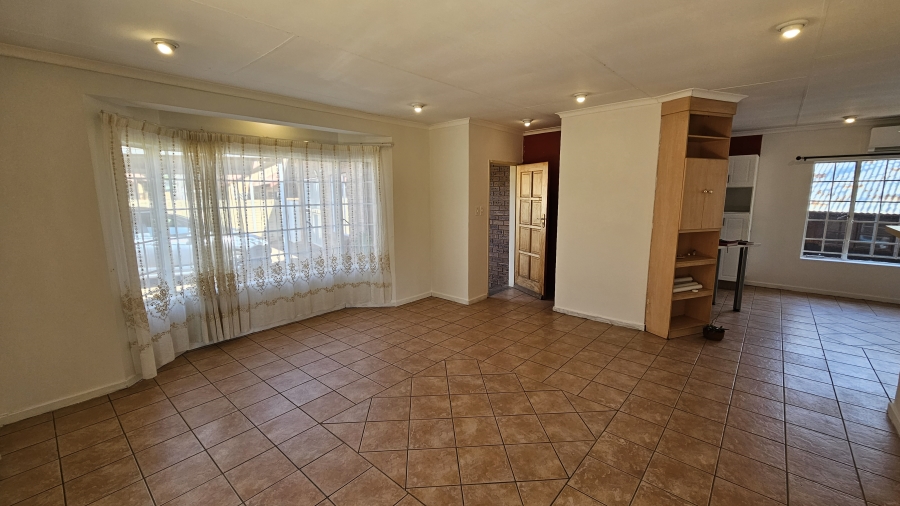 To Let 4 Bedroom Property for Rent in Moreleta Park Gauteng