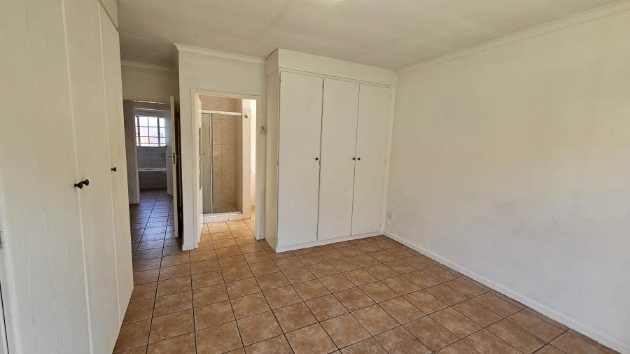 To Let 4 Bedroom Property for Rent in Moreleta Park Gauteng