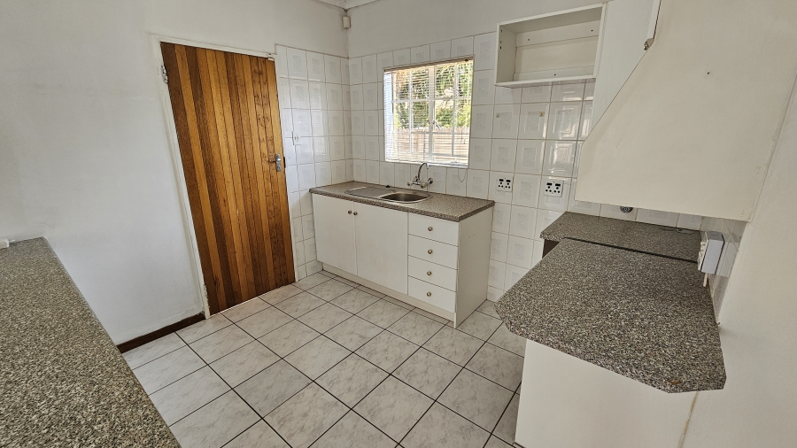 To Let 4 Bedroom Property for Rent in Moreleta Park Gauteng