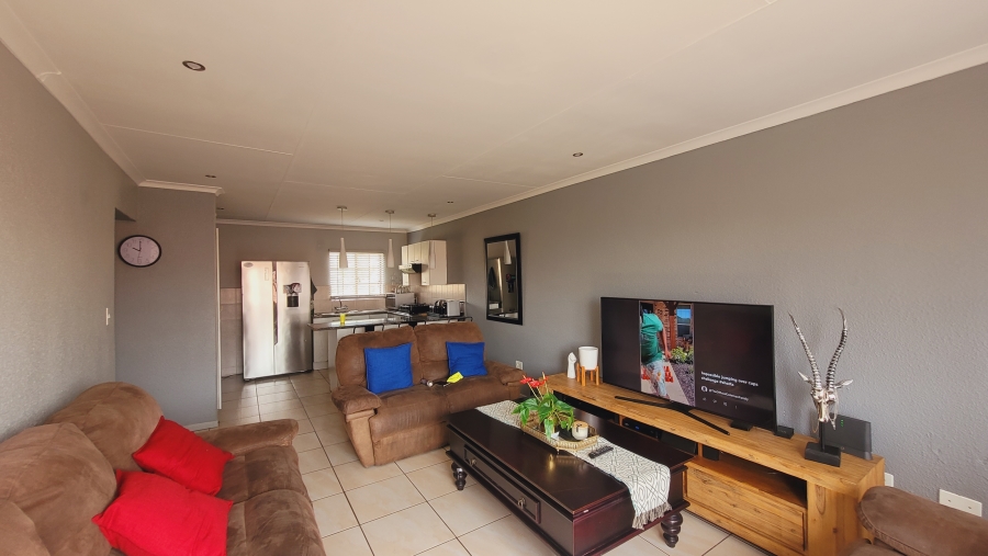 To Let 3 Bedroom Property for Rent in Elandspark Gauteng