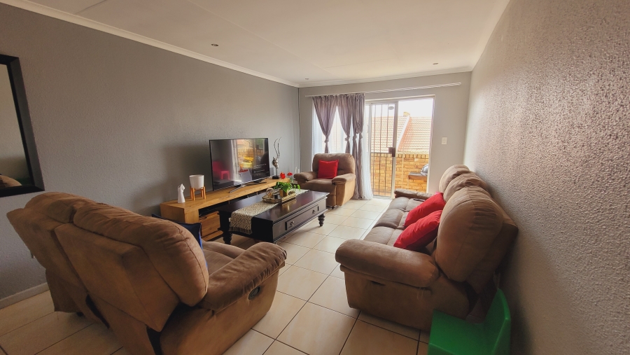 To Let 3 Bedroom Property for Rent in Elandspark Gauteng