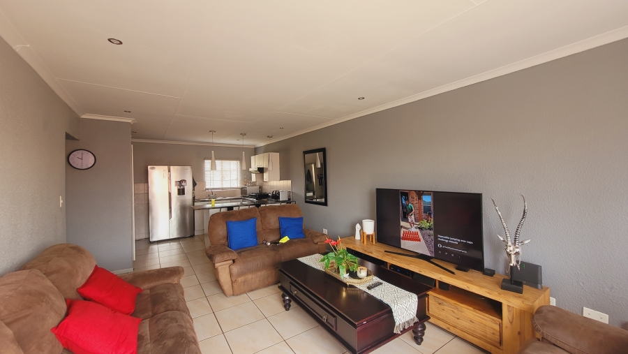 To Let 3 Bedroom Property for Rent in Elandspark Gauteng