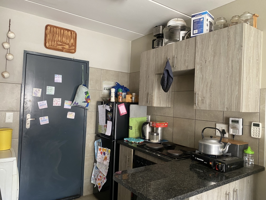 2 Bedroom Property for Sale in Montana Tuine Gauteng