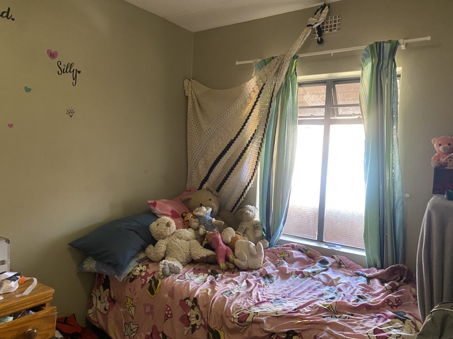 2 Bedroom Property for Sale in Montana Tuine Gauteng