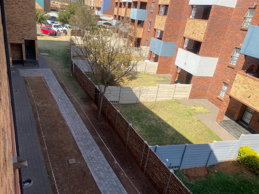 2 Bedroom Property for Sale in Montana Tuine Gauteng