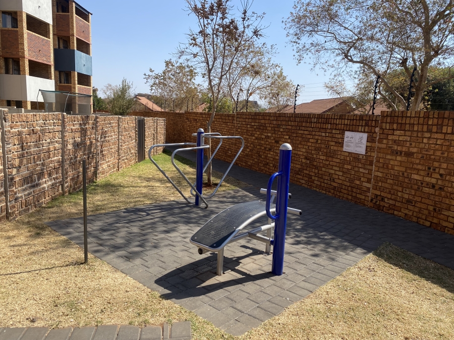 2 Bedroom Property for Sale in Montana Tuine Gauteng