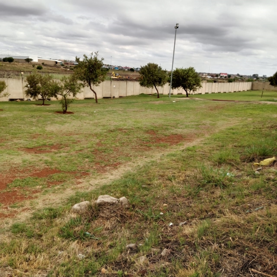 0 Bedroom Property for Sale in Clayville Gauteng