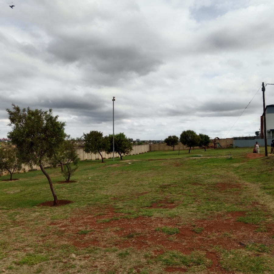 0 Bedroom Property for Sale in Clayville Gauteng