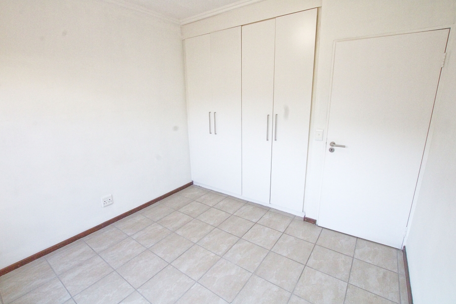 To Let 2 Bedroom Property for Rent in Broadacres Gauteng