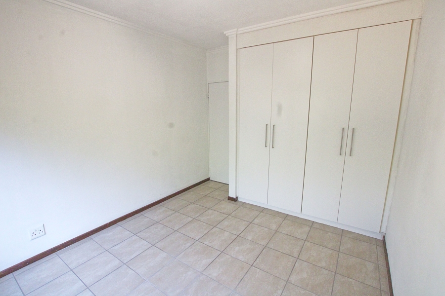 To Let 2 Bedroom Property for Rent in Broadacres Gauteng