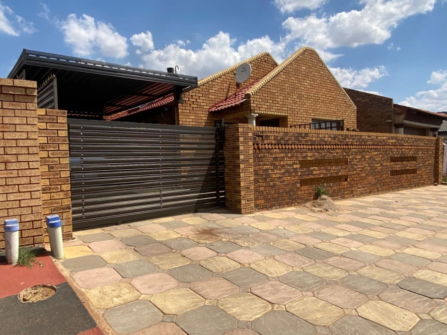 3 Bedroom Property for Sale in Vosloorus Gauteng