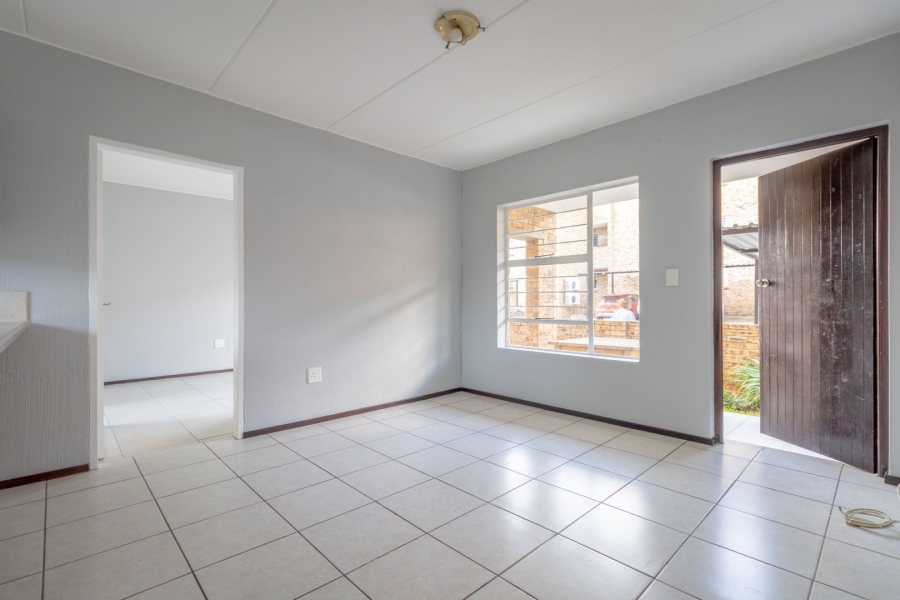 2 Bedroom Property for Sale in Honeypark Gauteng