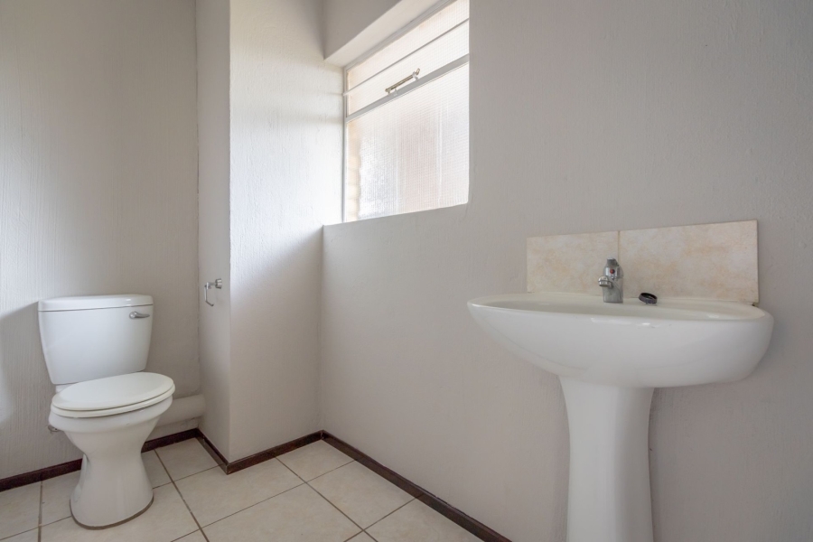 2 Bedroom Property for Sale in Honeypark Gauteng