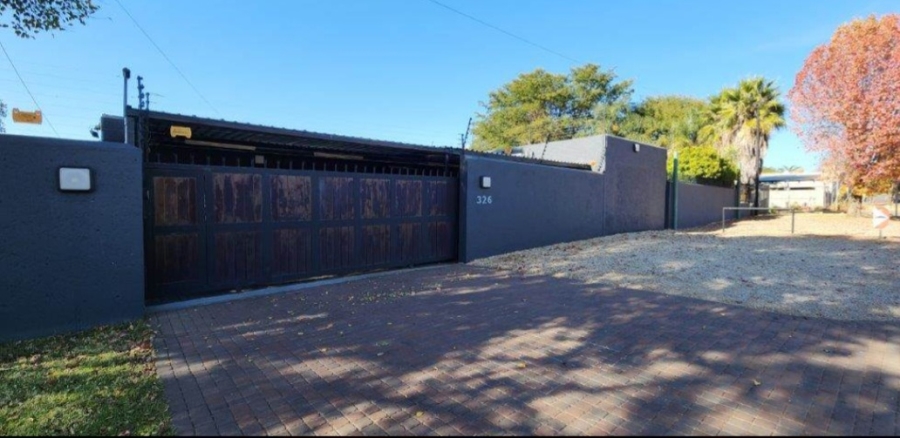 4 Bedroom Property for Sale in Erasmuskloof Gauteng