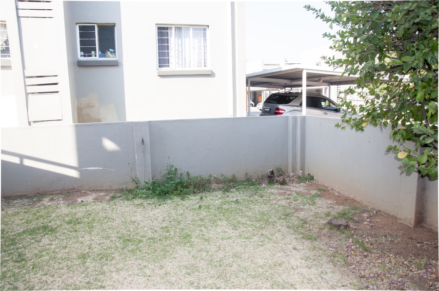 2 Bedroom Property for Sale in Vorna Valley Gauteng