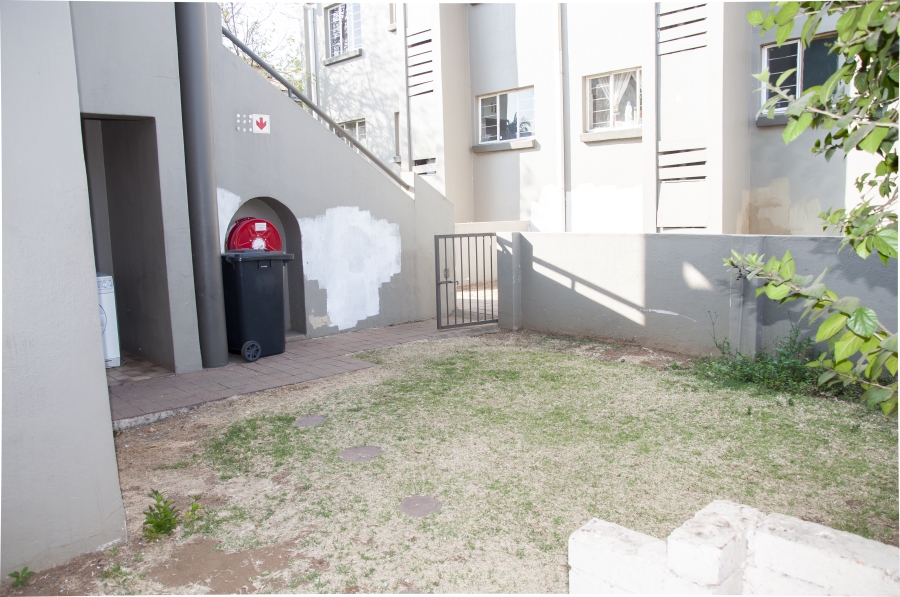 2 Bedroom Property for Sale in Vorna Valley Gauteng