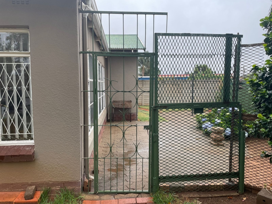 3 Bedroom Property for Sale in Witpoortjie Gauteng