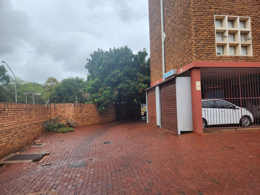 2 Bedroom Property for Sale in Pretoria North Gauteng