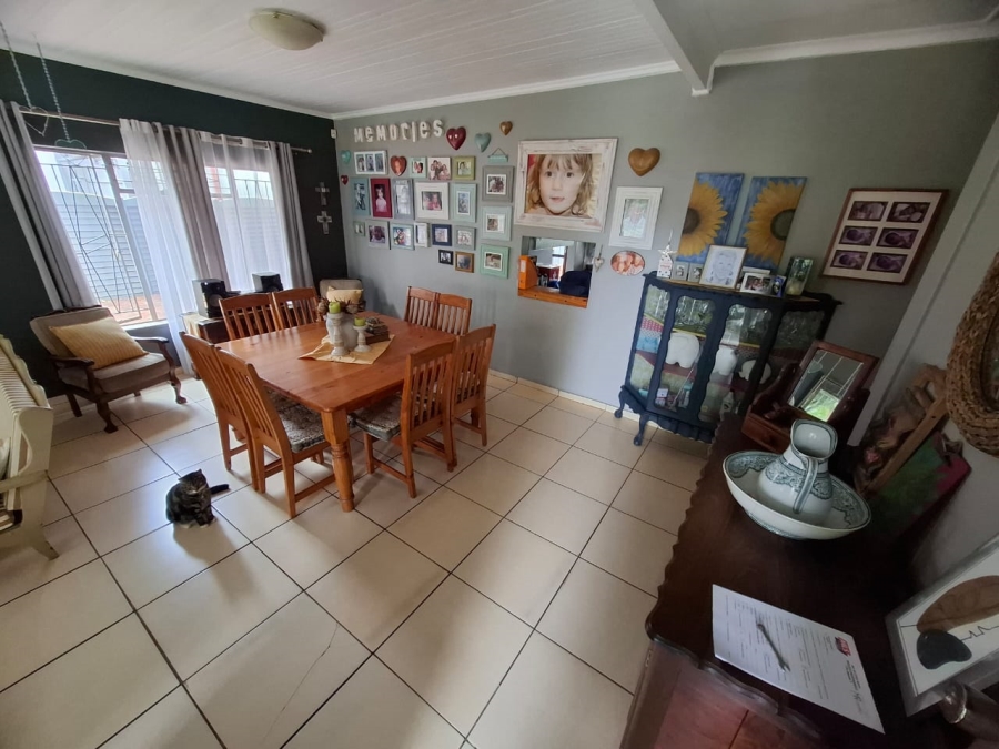 4 Bedroom Property for Sale in Sinoville Gauteng