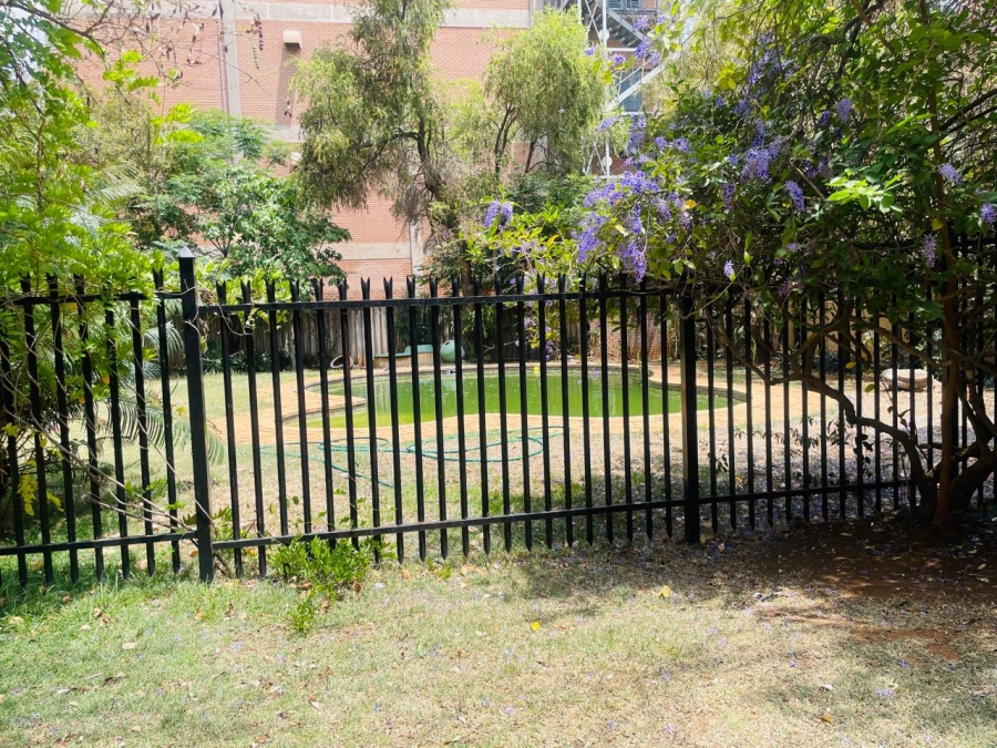 2 Bedroom Property for Sale in Sunnyside Gauteng