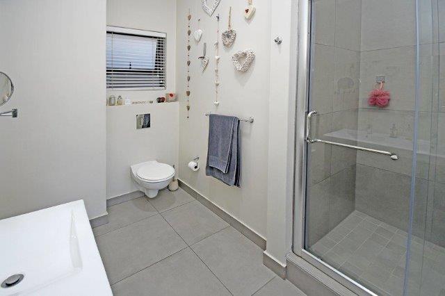 2 Bedroom Property for Sale in Bedfordview Gauteng