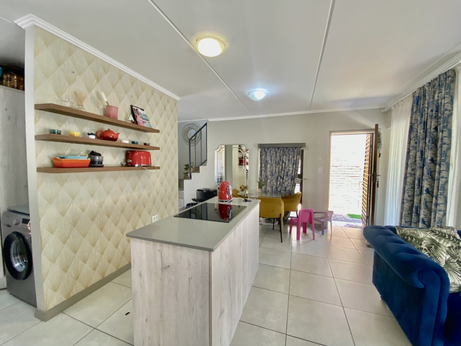 3 Bedroom Property for Sale in Amberfield Gauteng