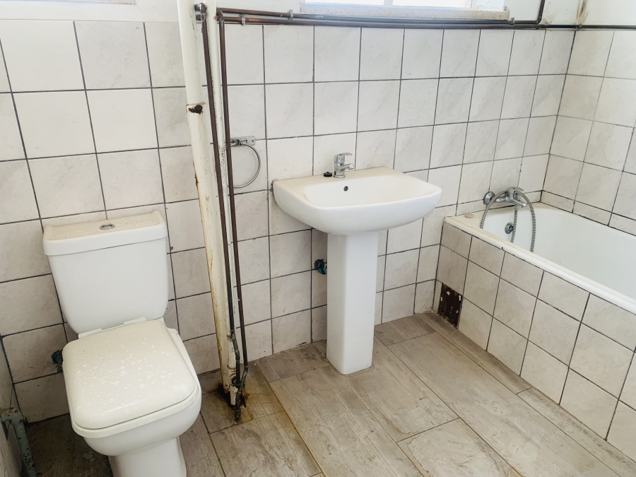 1 Bedroom Property for Sale in Bellevue Gauteng