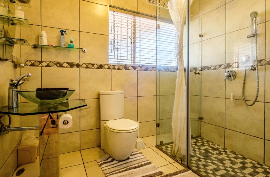 4 Bedroom Property for Sale in Mulbarton Gauteng