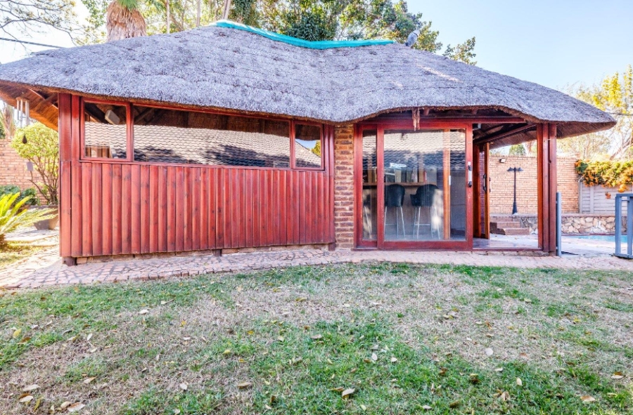 4 Bedroom Property for Sale in Mulbarton Gauteng