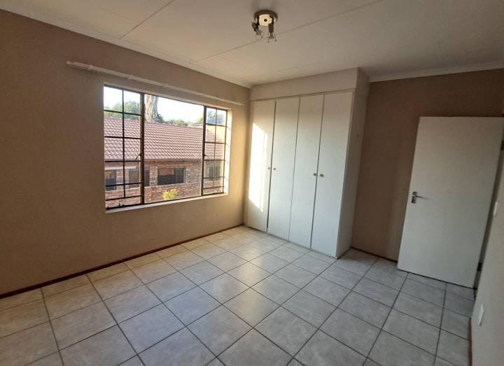 To Let 2 Bedroom Property for Rent in Halfway Gardens Gauteng