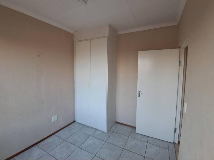 To Let 2 Bedroom Property for Rent in Halfway Gardens Gauteng