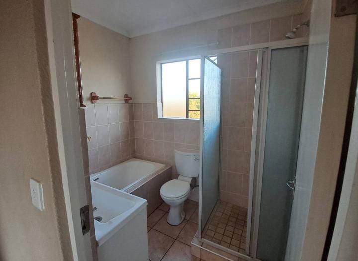 To Let 2 Bedroom Property for Rent in Halfway Gardens Gauteng