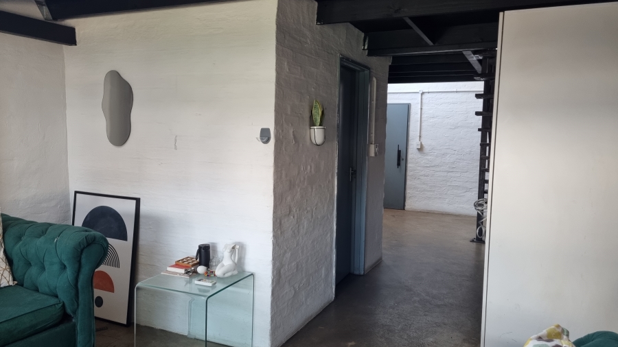 To Let 1 Bedroom Property for Rent in Johannesburg Central Gauteng