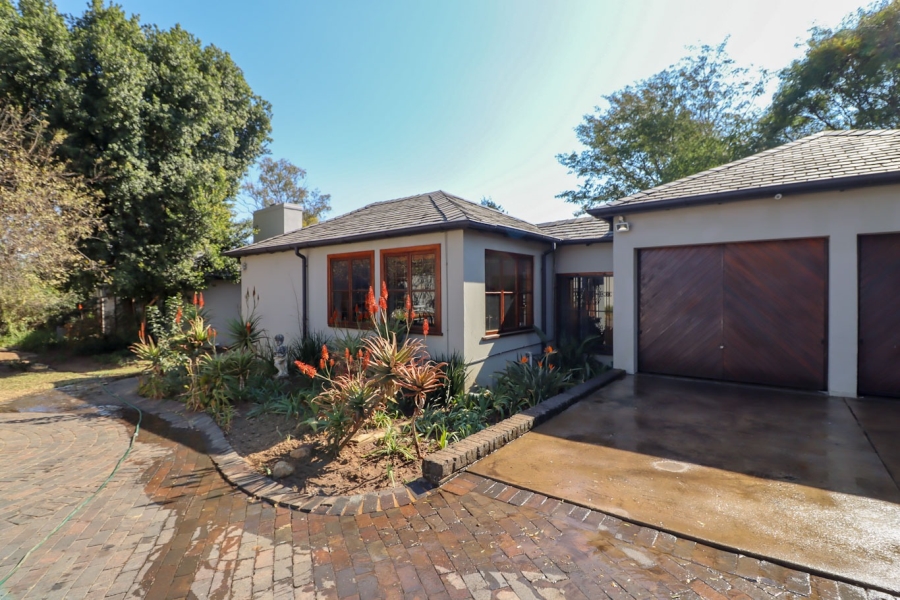 To Let 4 Bedroom Property for Rent in Bryanston Gauteng