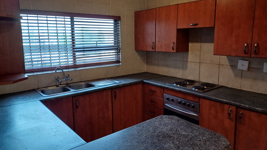 To Let 2 Bedroom Property for Rent in Sunninghill Gauteng