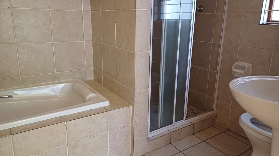 To Let 2 Bedroom Property for Rent in Sunninghill Gauteng