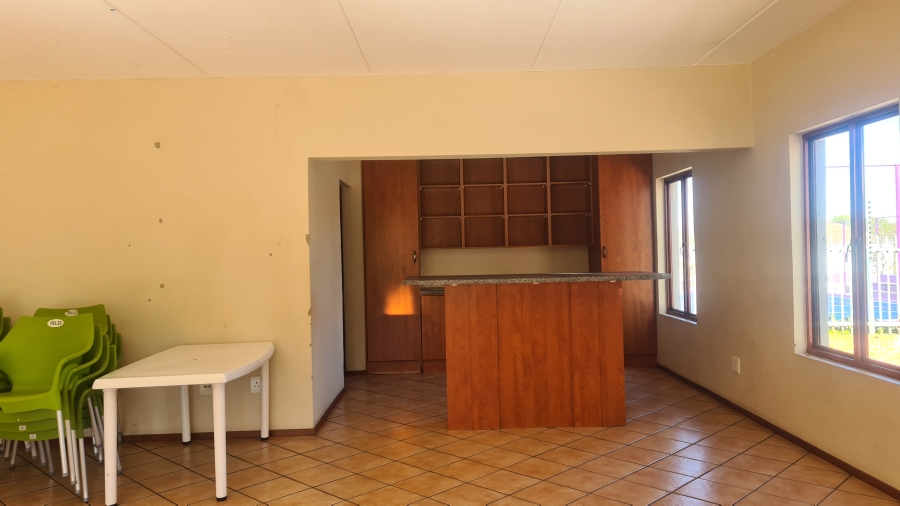 To Let 2 Bedroom Property for Rent in Sunninghill Gauteng