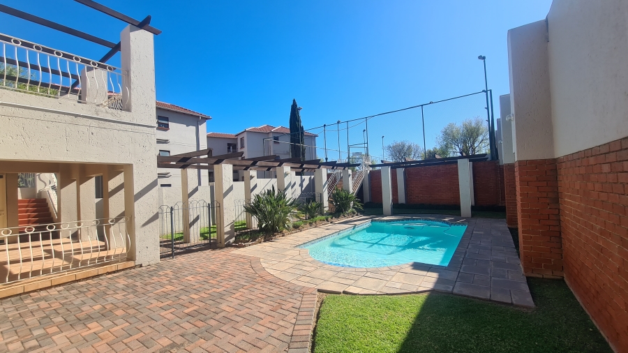 To Let 2 Bedroom Property for Rent in Sunninghill Gauteng