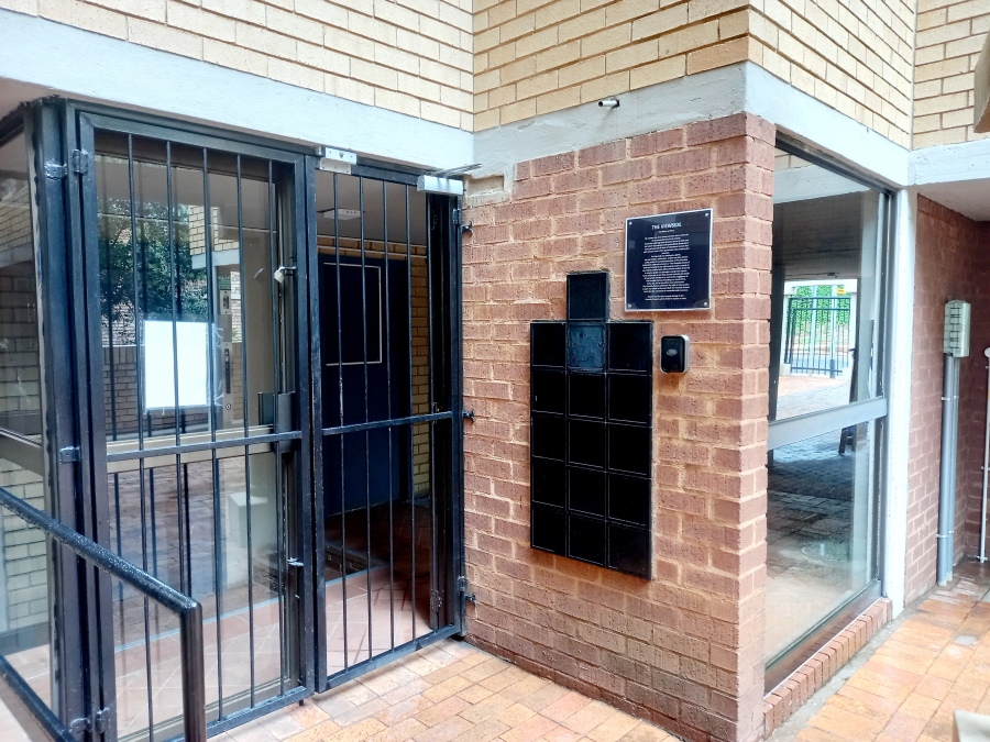 2 Bedroom Property for Sale in Wonderboom South Gauteng