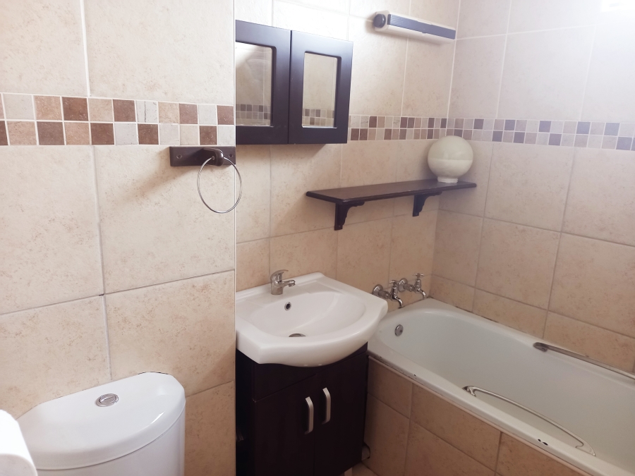 2 Bedroom Property for Sale in Wonderboom South Gauteng