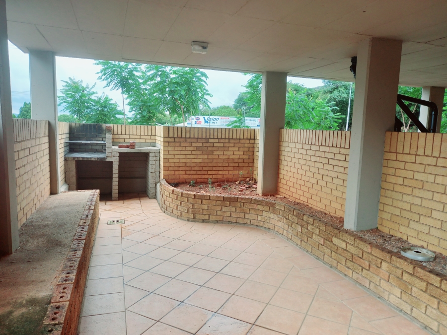 2 Bedroom Property for Sale in Wonderboom South Gauteng