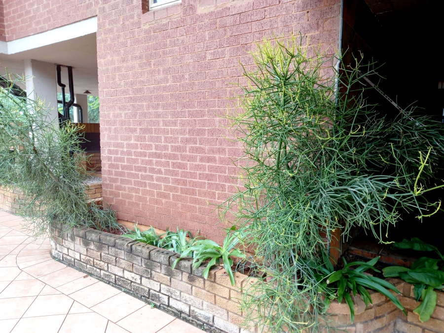 2 Bedroom Property for Sale in Wonderboom South Gauteng