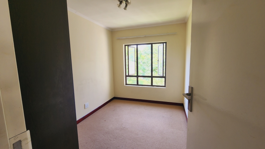 2 Bedroom Property for Sale in Noordwyk Gauteng