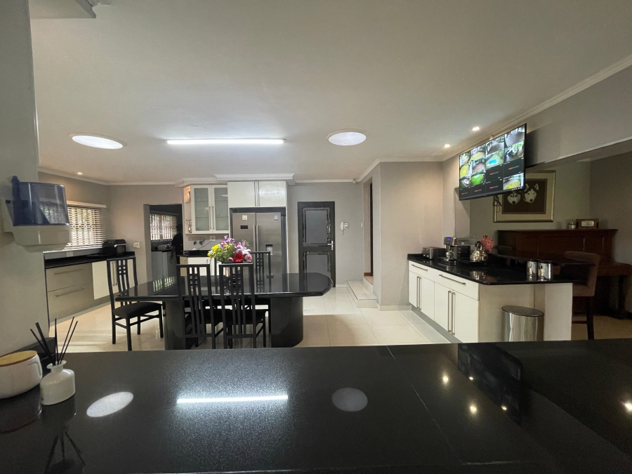 5 Bedroom Property for Sale in Three Rivers East Gauteng