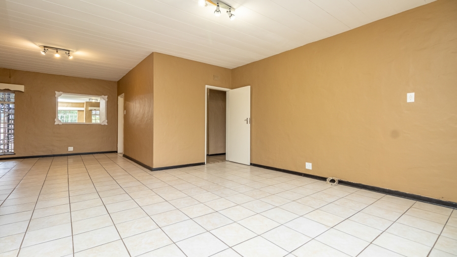 2 Bedroom Property for Sale in Greenhills Gauteng