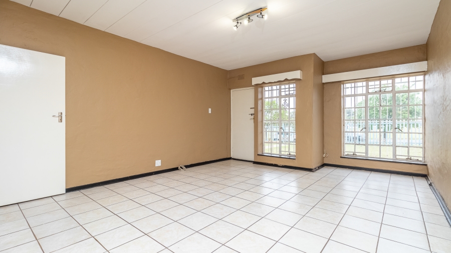 2 Bedroom Property for Sale in Greenhills Gauteng