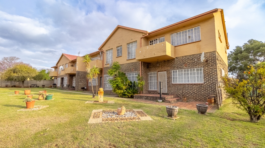 2 Bedroom Property for Sale in Greenhills Gauteng